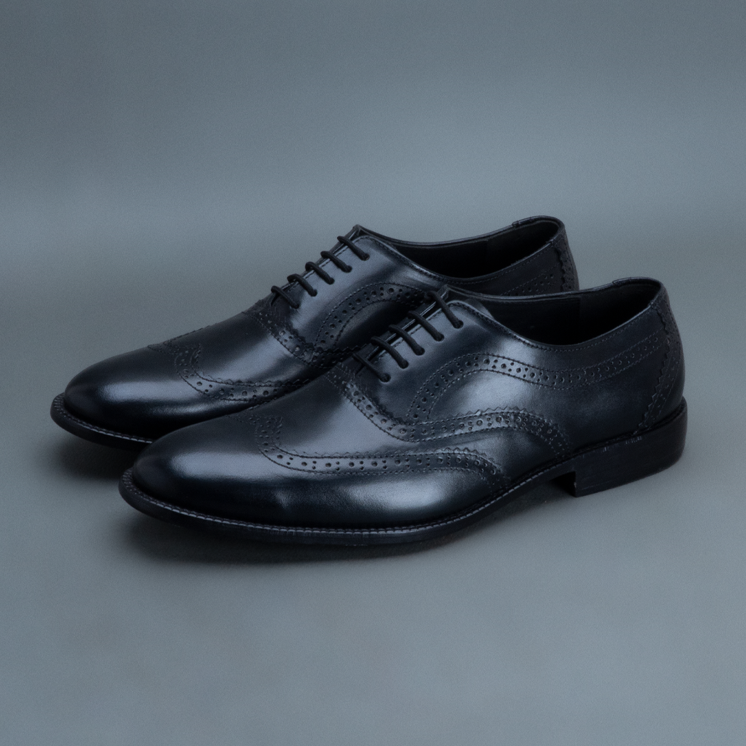 Fang Wingtip Brogue Oxford – Black - Image 2