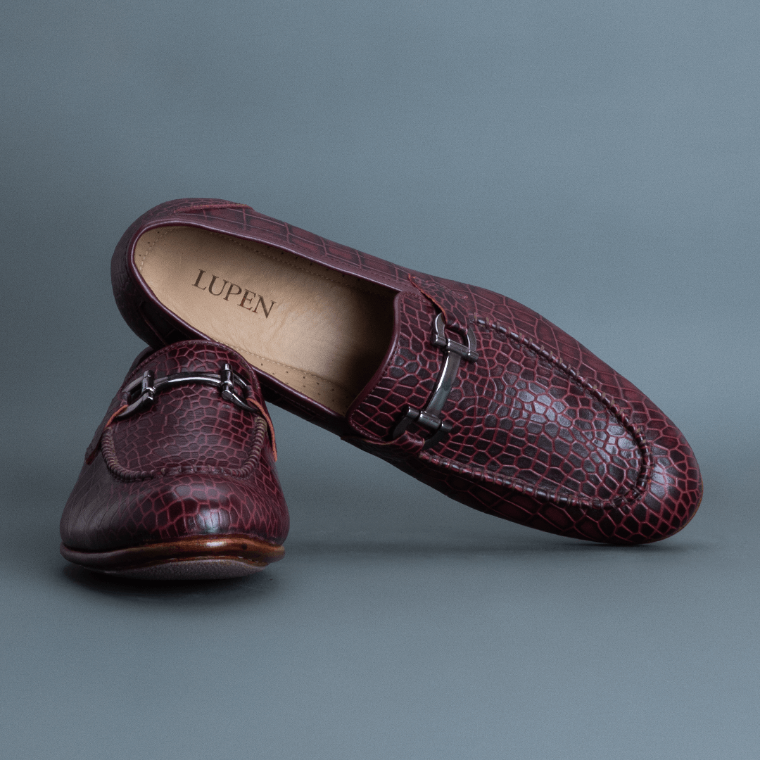 Fang Horsebit Loafer – Maroon