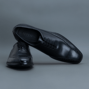 Alpha Oxford – Black