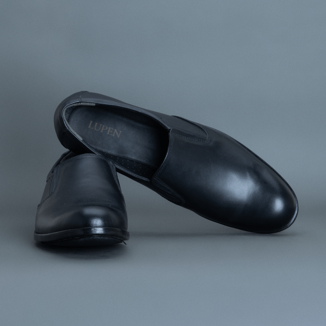 Cub Slip-on Loafer – Black